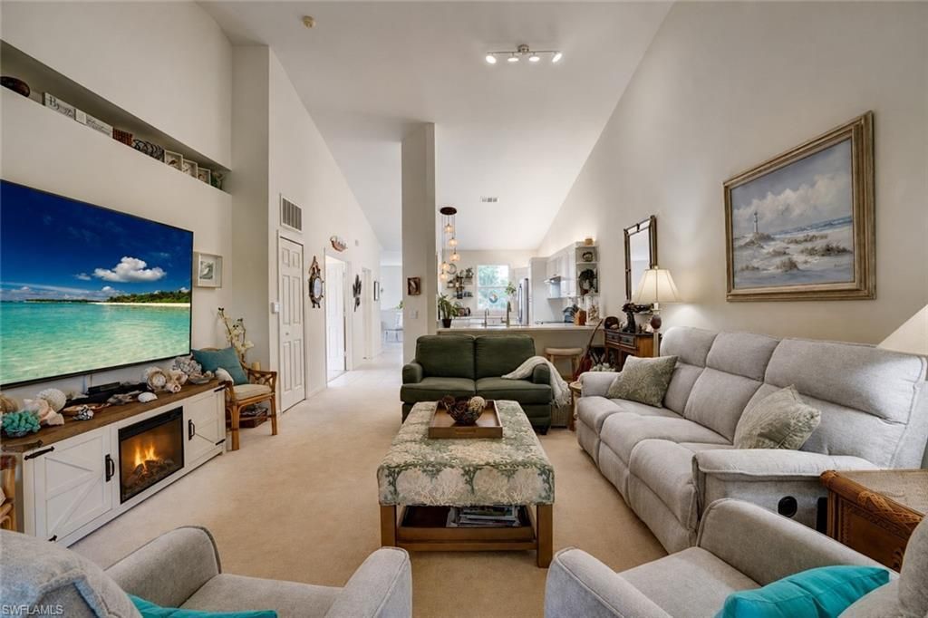509 Robin Hood Cir , Unit 202, Naples, FL 34104 Photo