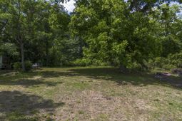 819 Floyd Street  photo 4