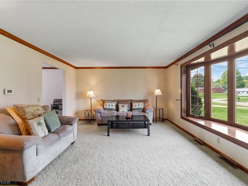 5070 Echovalley Street NW, North Canton, OH 44720 Photo 8