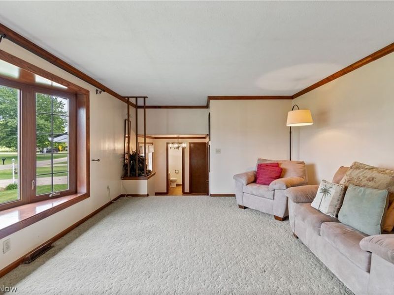 5070 Echovalley Street NW, North Canton, OH 44720 Photo 9