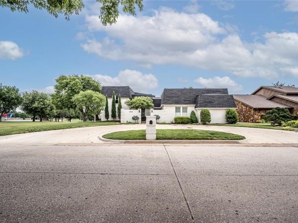 12610 Maple Ridge Road, Oklahoma City, OK 73120