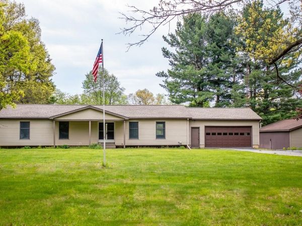 3635 Perrine, Rives Junction, MI 49277