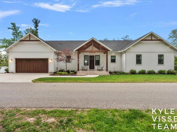 5109 E Manitou Way, Newaygo, MI 49337