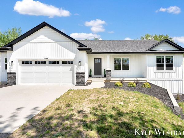 10886 Douglas Drive, Allendale, MI 49401