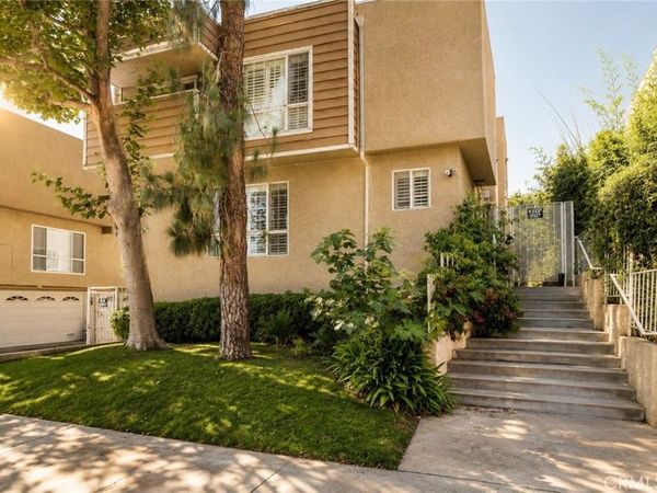 7319 Hazeltine Avenue, Unit 4, Van Nuys, CA 91405
