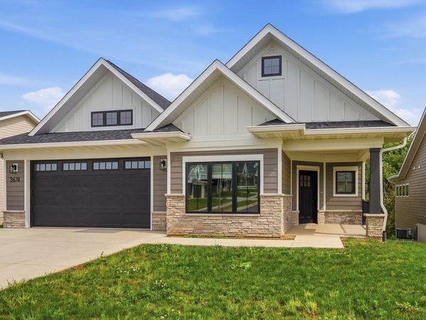 3674 Lasso Court, Dubuque, IA 52002