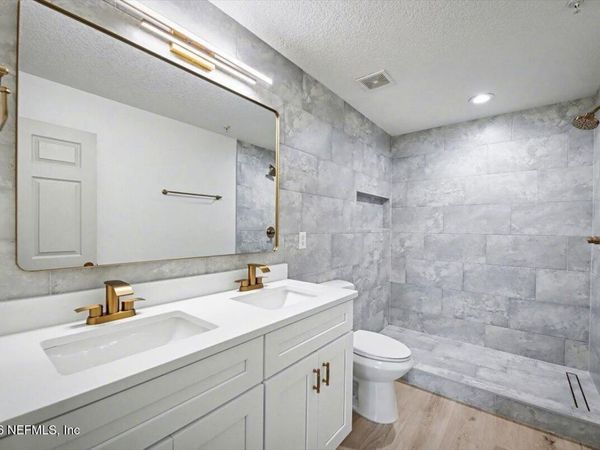 785 OAKLEAF PLANTATION Parkway, Unit 914, Orange Park, FL 32065