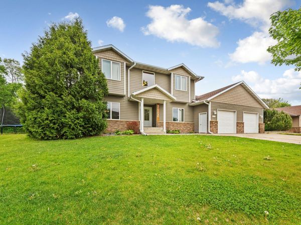 1540 Greenleaf Road , Owatonna, MN 55060