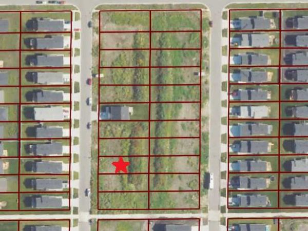 6632 Thomas Street , Horace, ND 58047