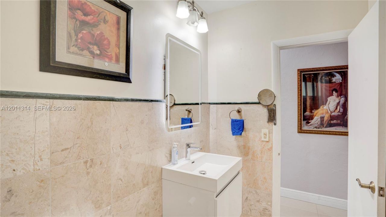 7855 SW 22nd St , Miami, FL 33155 Photo