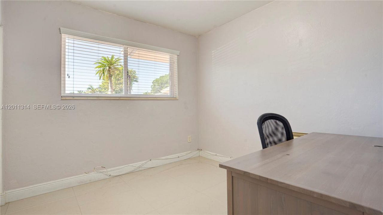 7855 SW 22nd St , Miami, FL 33155 Photo