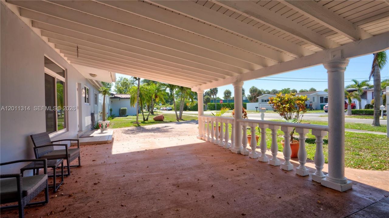7855 SW 22nd St , Miami, FL 33155 Photo
