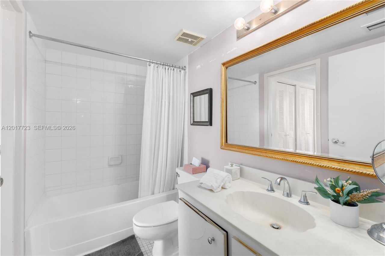 7601 E Treasure Dr , Unit 2001, North Bay Village, FL 33141 Photo