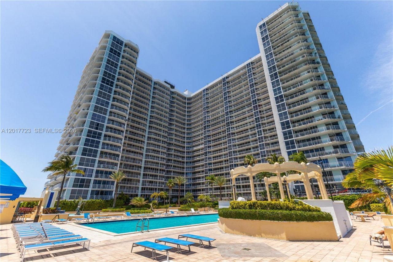 7601 E Treasure Dr , Unit 2001, North Bay Village, FL 33141 Photo
