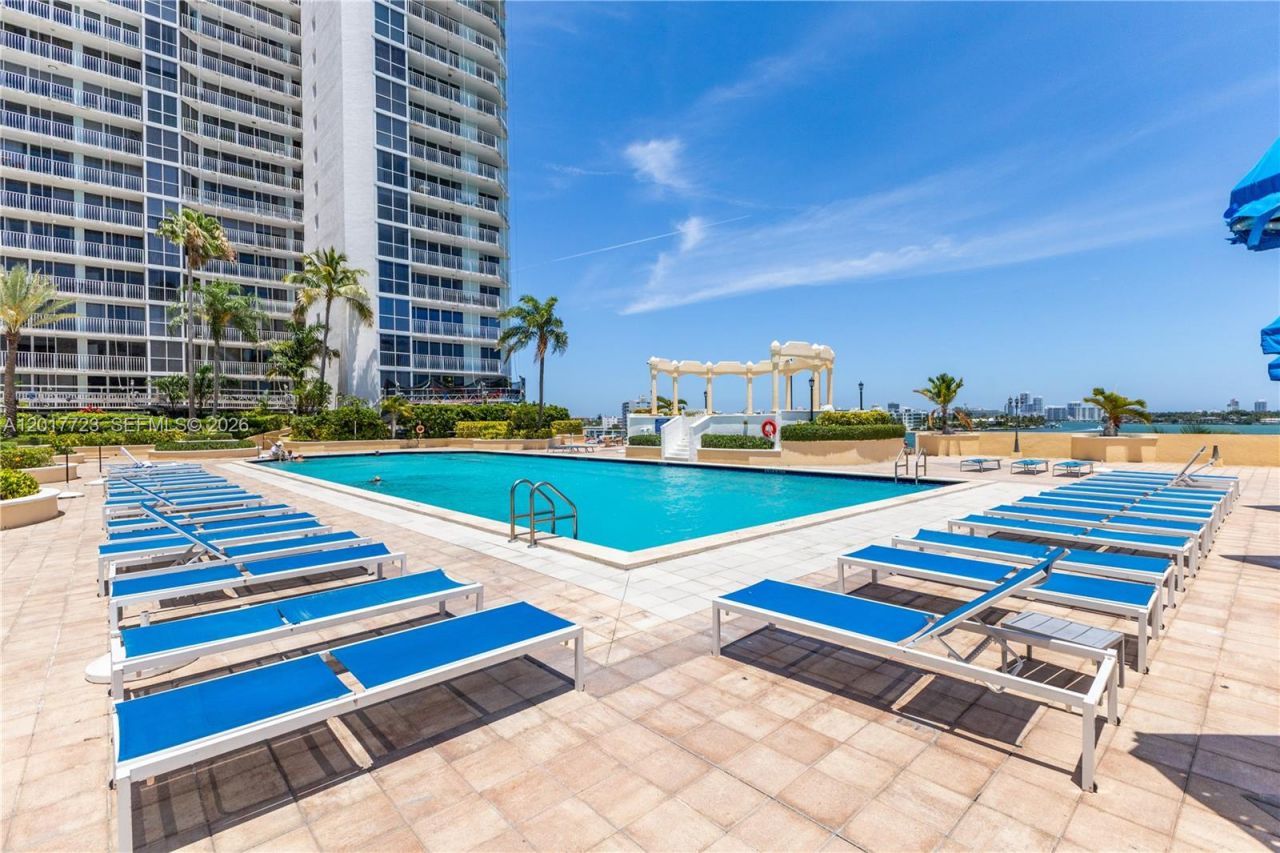 7601 E Treasure Dr , Unit 2001, North Bay Village, FL 33141 Photo