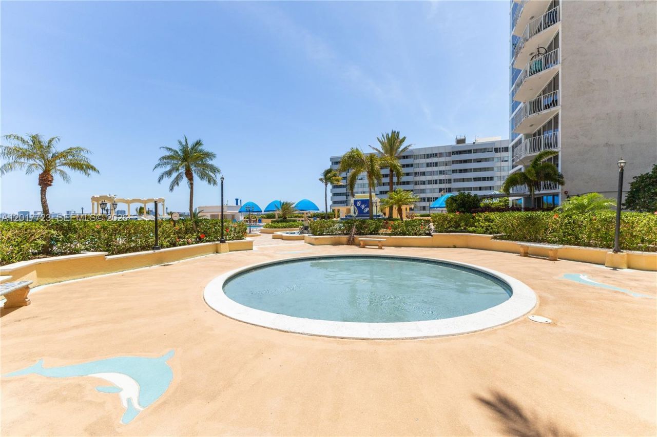 7601 E Treasure Dr , Unit 2001, North Bay Village, FL 33141 Photo