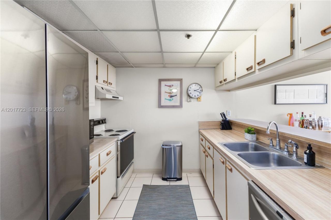 7601 E Treasure Dr , Unit 2001, North Bay Village, FL 33141 Photo
