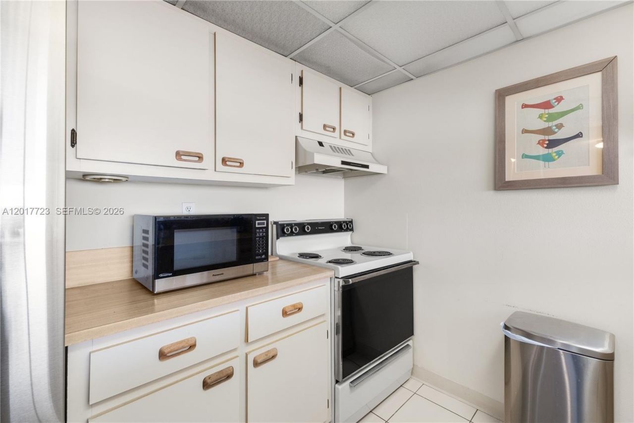 7601 E Treasure Dr , Unit 2001, North Bay Village, FL 33141 Photo