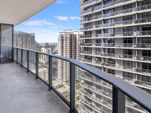 45 SW 9th St , Unit 2908, Miami, FL 33130