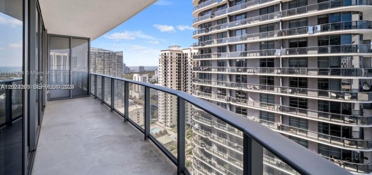 45 SW 9th St, Unit 2908, Miami, FL 33130 Photo