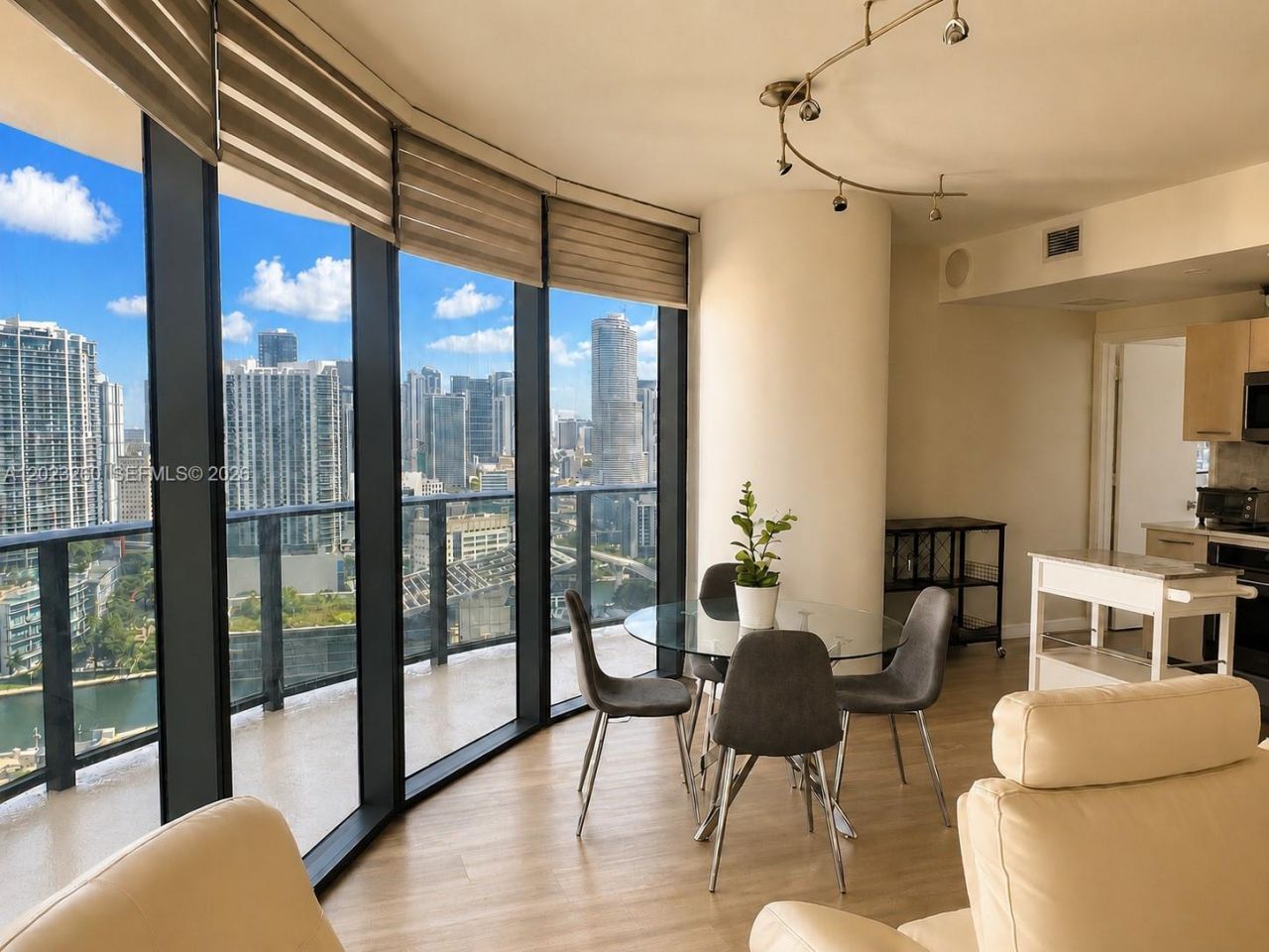 45 SW 9th St, Unit 2908, Miami, FL 33130 Photo