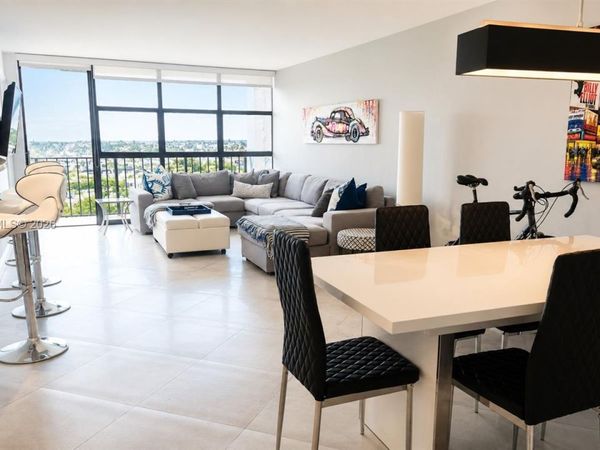 600 Parkview Dr , Unit 829, Hallandale Beach, FL 33009