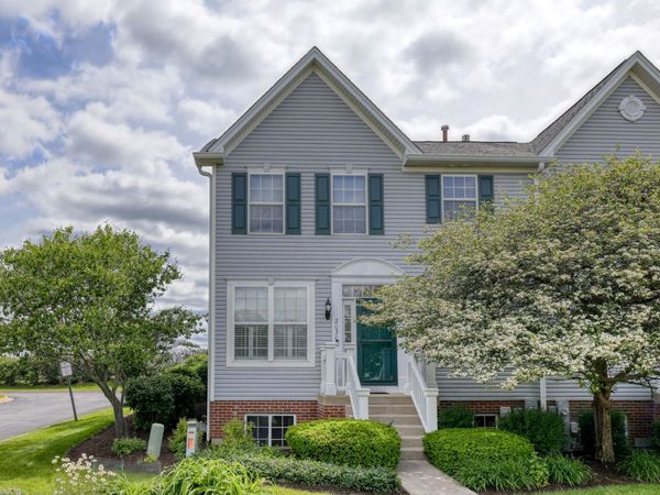 2030 Peterson Place , Batavia, IL 60510