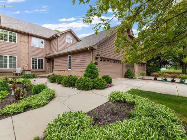 7519 W Mallory Way, Franklin, WI 53132