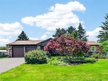 29 Tartarian Circle, Rochester, NY 14612