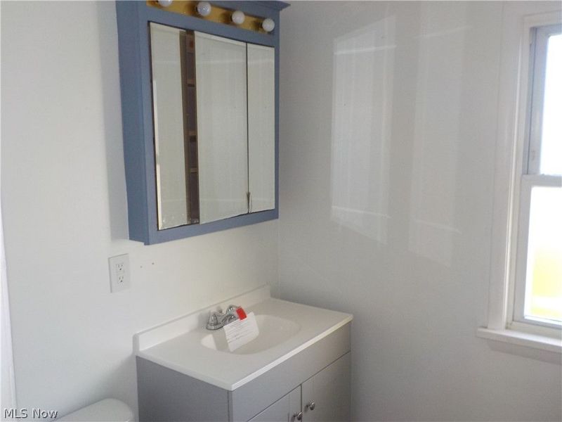3912 Oak Park Avenue, Cleveland, OH 44109 Photo 18
