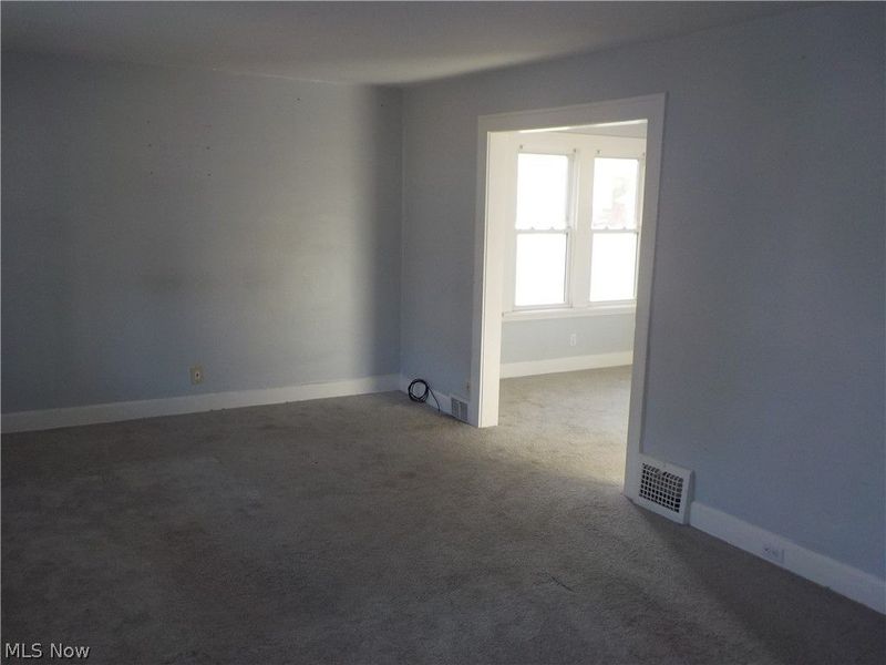3912 Oak Park Avenue, Cleveland, OH 44109 Photo 8