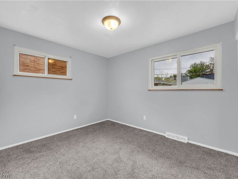 927 E 216th Street, Euclid, OH 44119 Photo 14