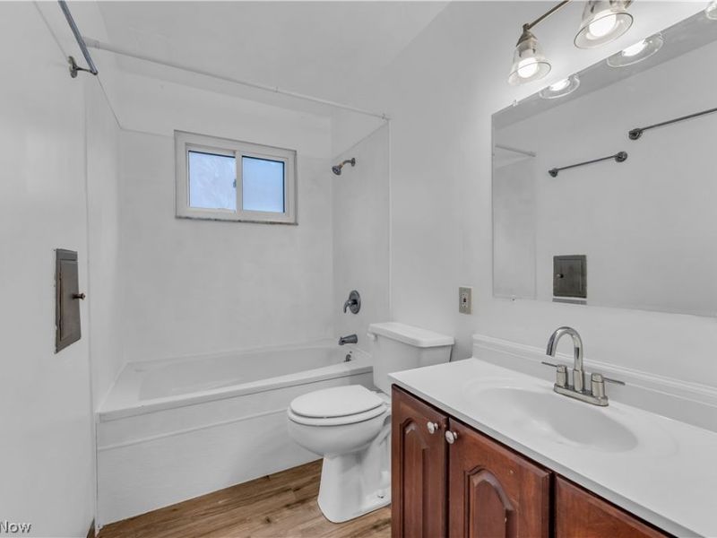927 E 216th Street, Euclid, OH 44119 Photo 15