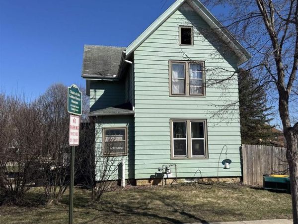 119 10th Avenue, New Glarus, WI 53574