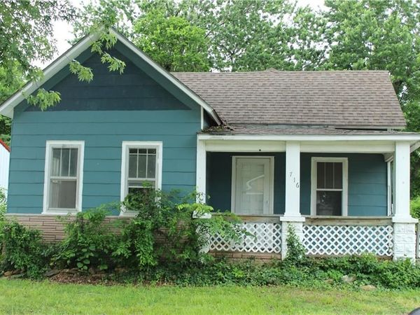 716 N 26th Street, Parsons, KS 67357
