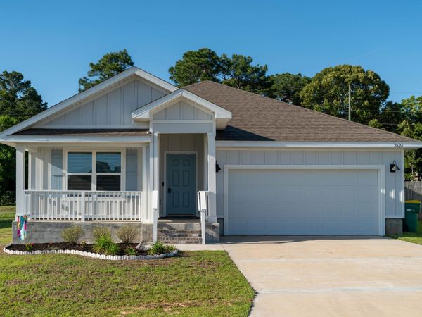 2624 Saltgrass Way, Crestview, FL 32536