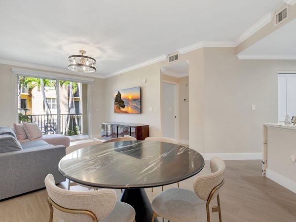 1803 N Flagler Drive, Unit 203, West Palm Beach, FL 33407