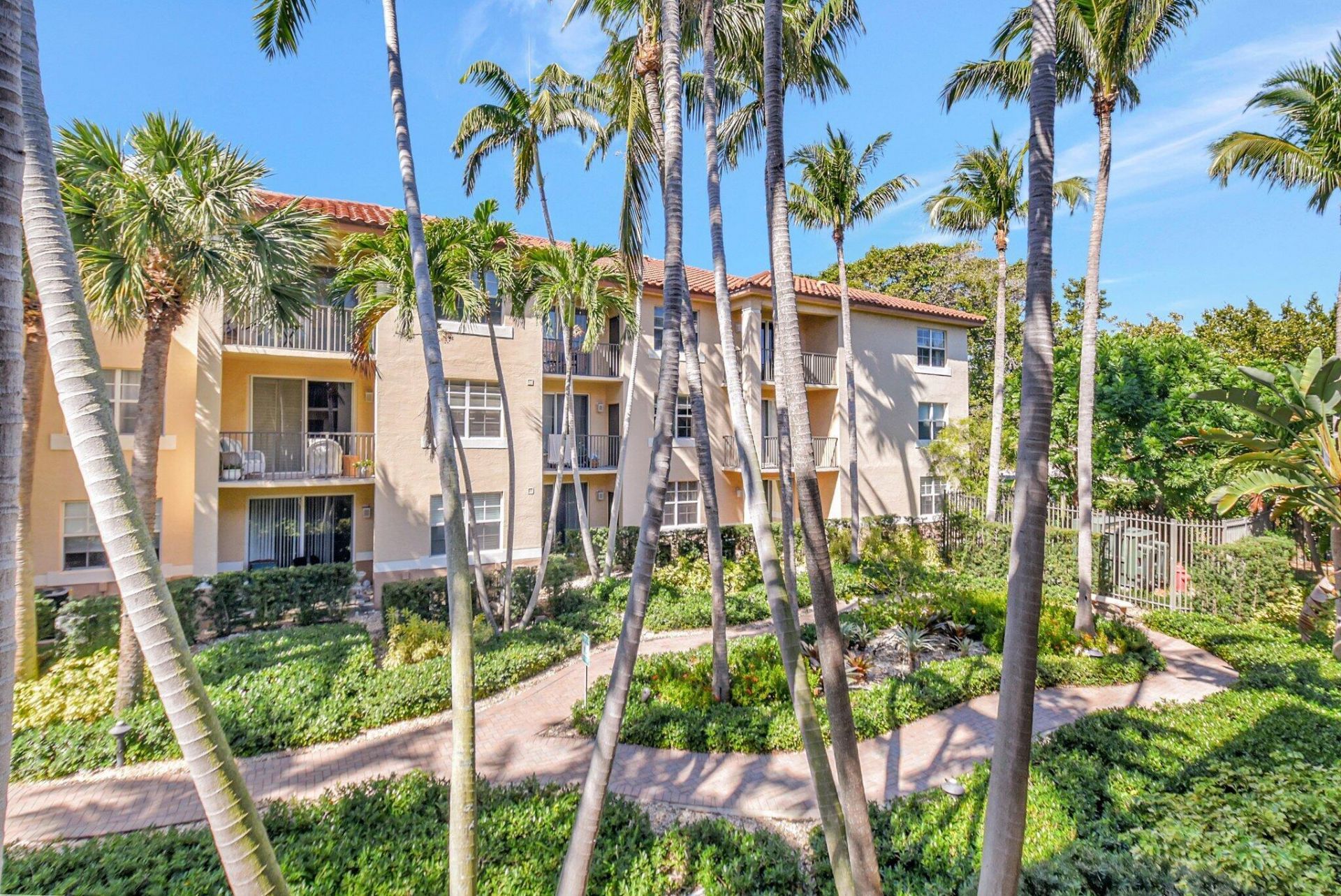 1803 N Flagler Drive, Unit 203, West Palm Beach, FL 33407 Photo