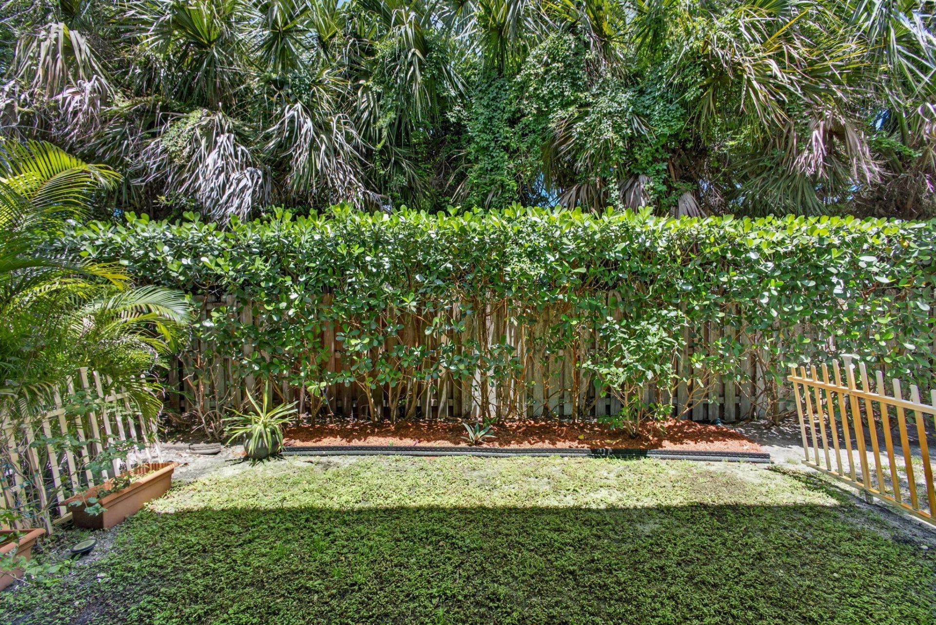 4470 Leo Lane, Riviera Beach, FL 33410 Photo