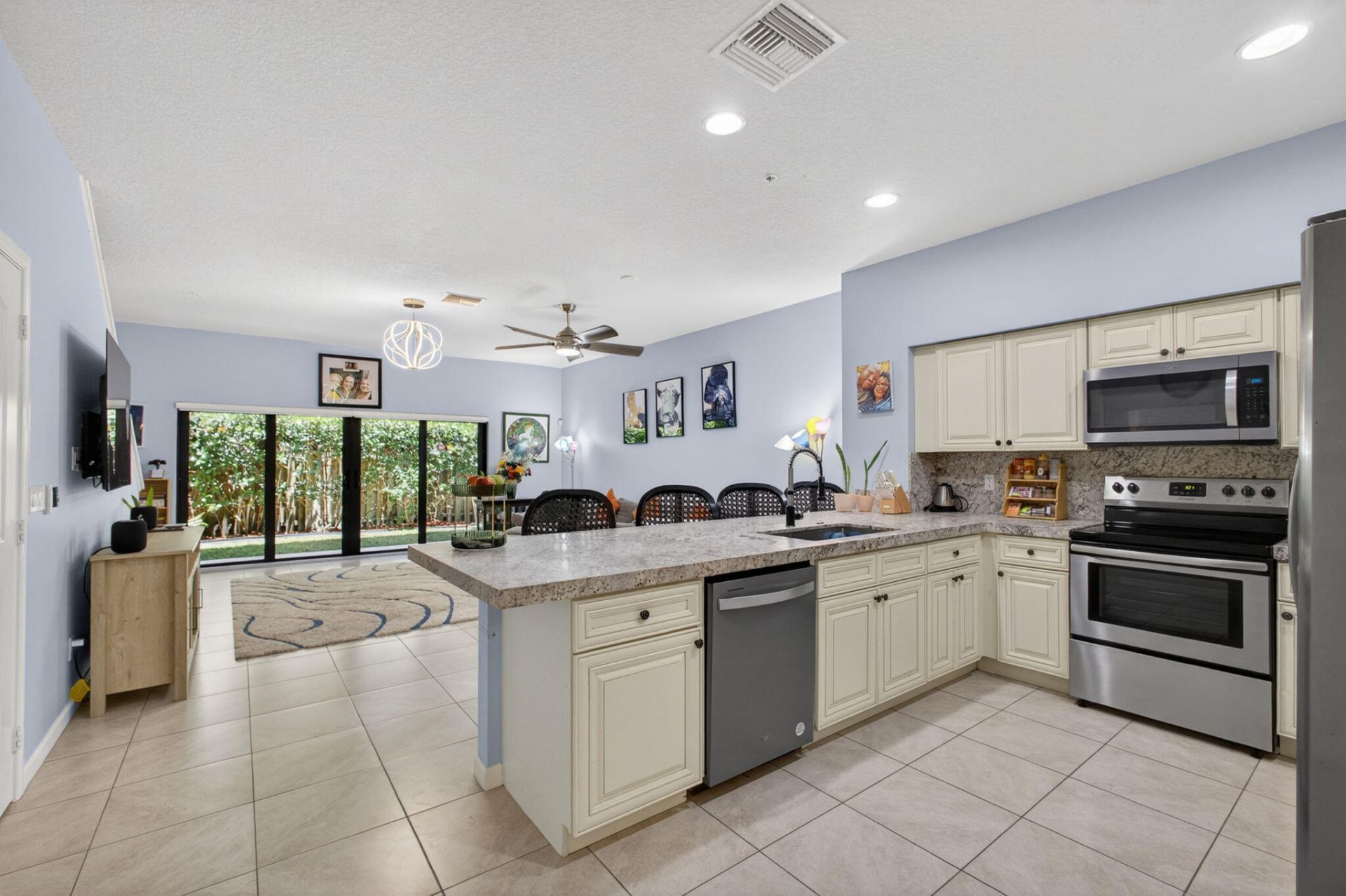 4470 Leo Lane, Riviera Beach, FL 33410 Photo