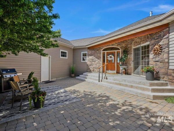 536 Mahard Dr, Twin Falls, ID 83301