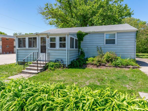 3549 41ST Street , Moline, IL 61265
