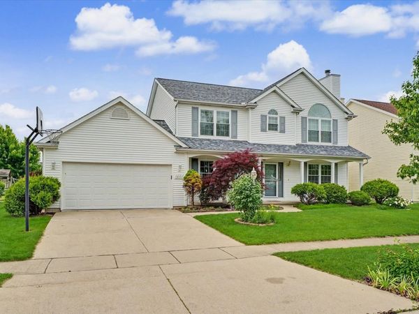 611 Buttercup Drive , Savoy, IL 61874