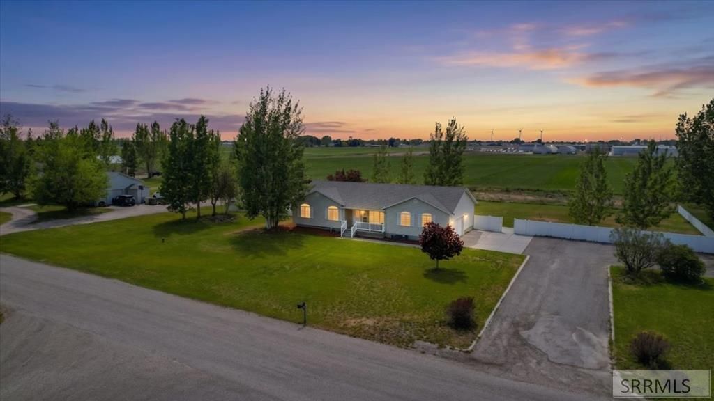 389 N 4050 E, Rigby, ID 83442 Main Photo