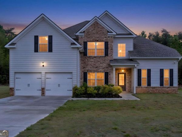 28 Village Trace, Rydal, GA 30171
