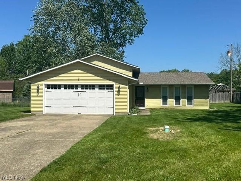 454 Oaknoll Drive , Amherst, OH 44001 Photo 21