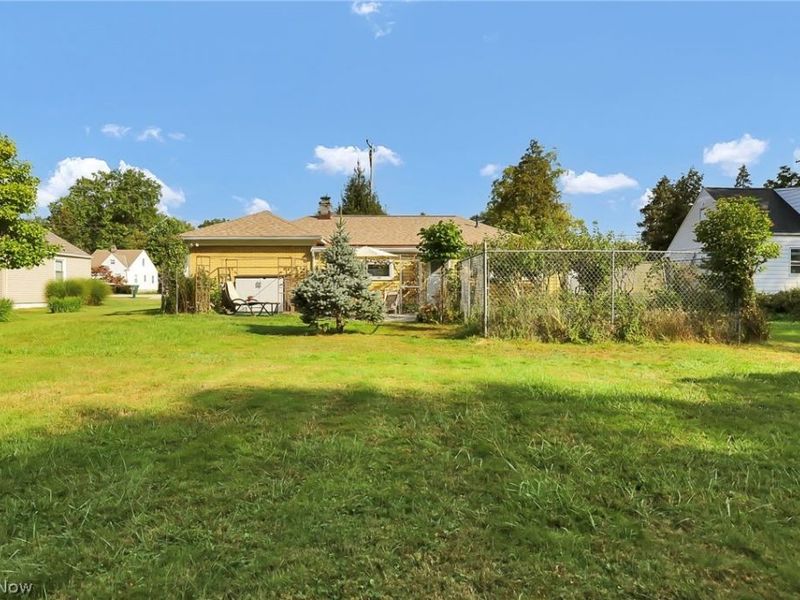 25255 Maple Ridge Road , North Olmsted, OH 44070 Photo 32