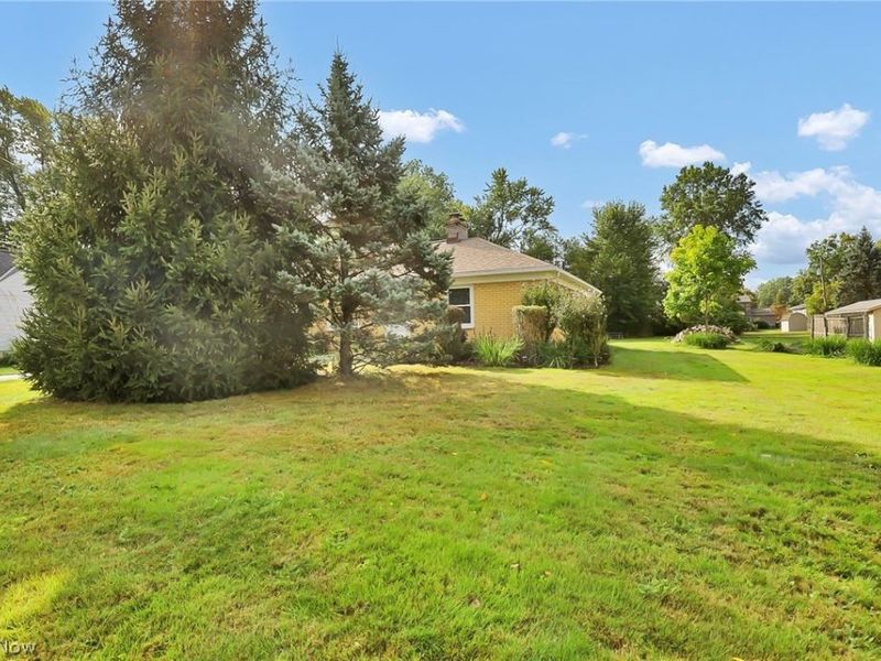 25255 Maple Ridge Road , North Olmsted, OH 44070 Photo 37