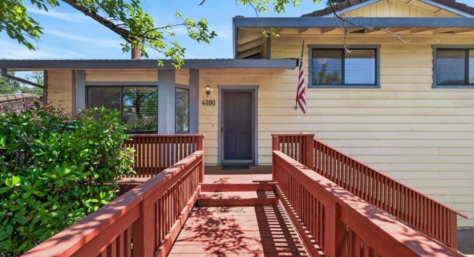 4090 River Woods Dr, Auburn, CA 95602 Photo