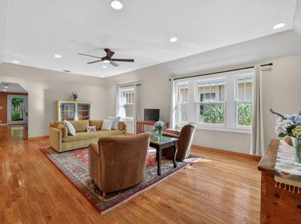 3957 Miller Way, Sacramento, CA 95817 Photo